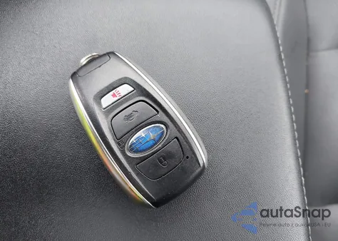 2015 Subaru Outback 2.5I Limited z USA, uszkodzony, nr VIN 4S4BSANC4F3298938